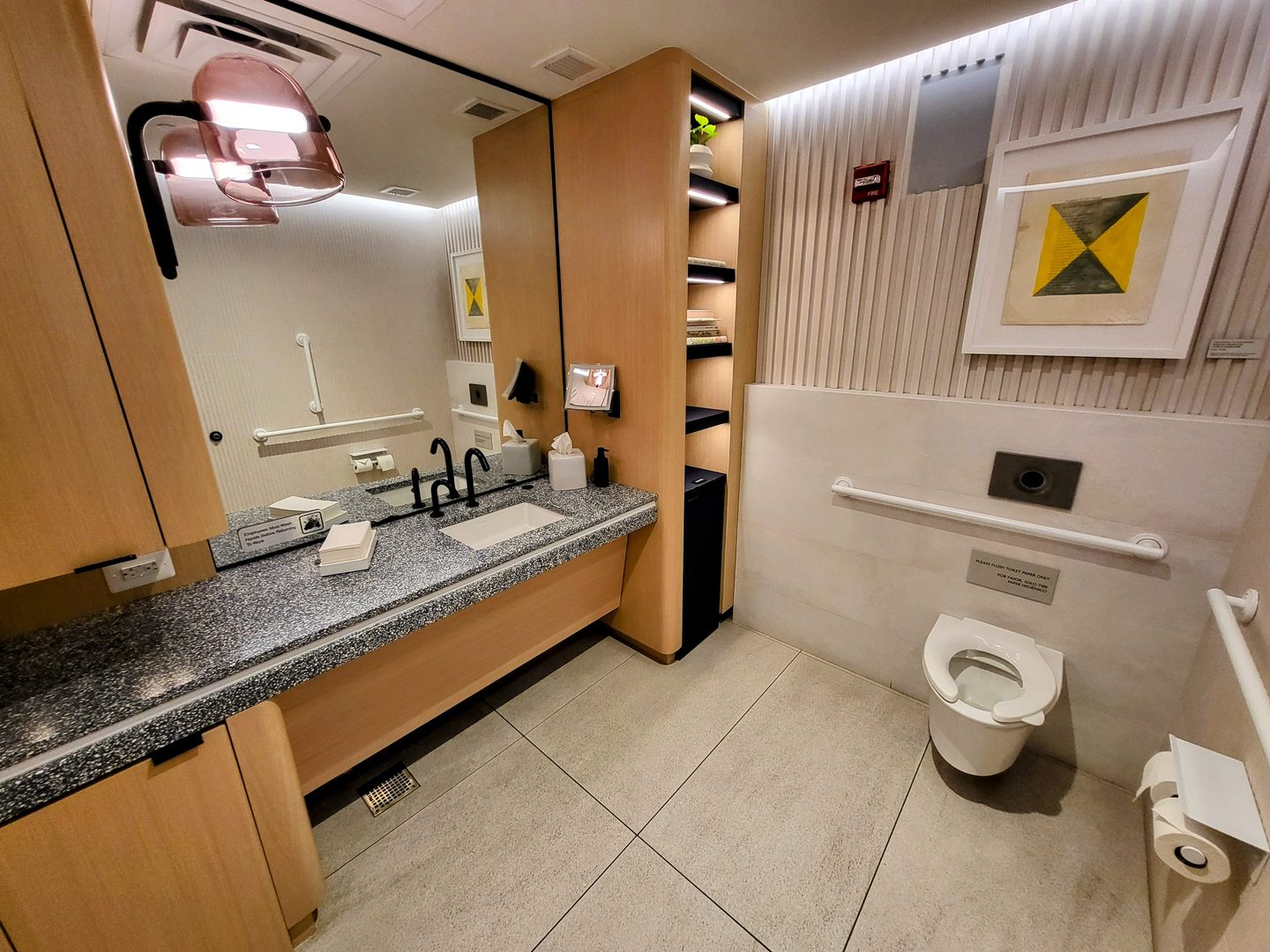 IAD Dulles Capital One Lounge bathroom