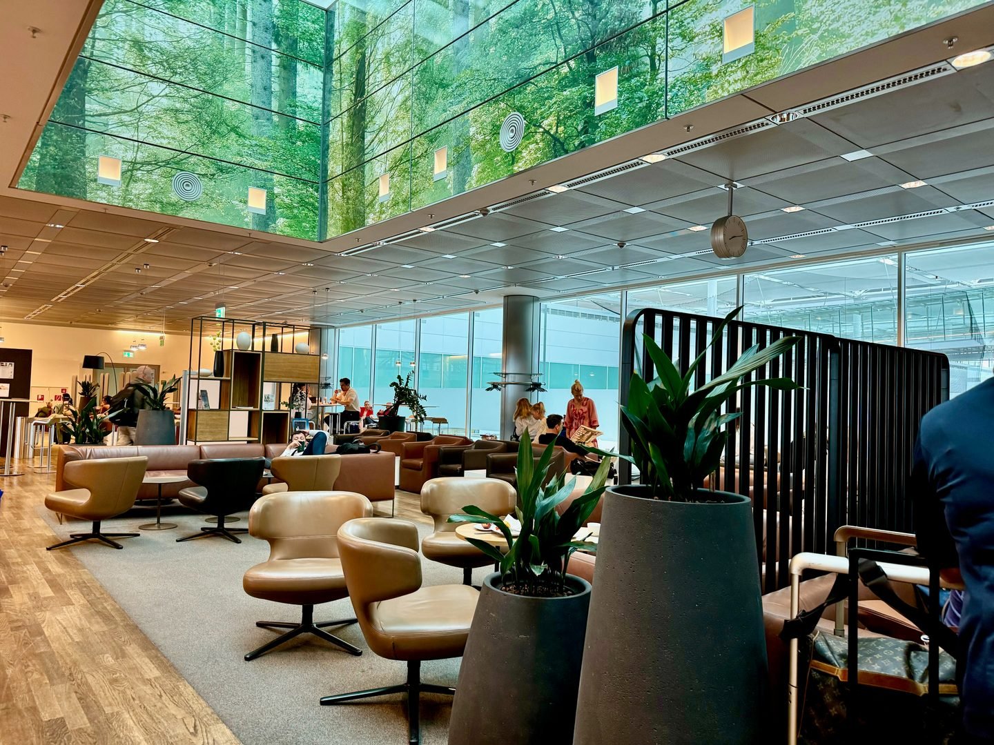 Indoors, Architecture, Building