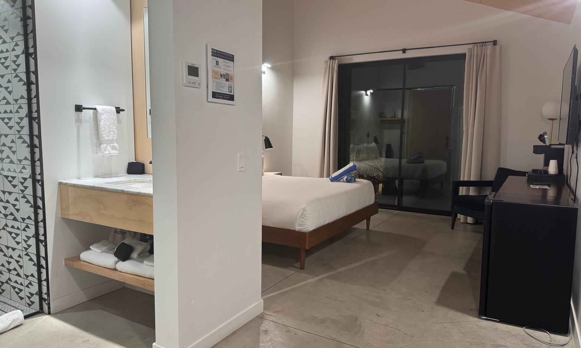 Floor, Flooring, Indoors