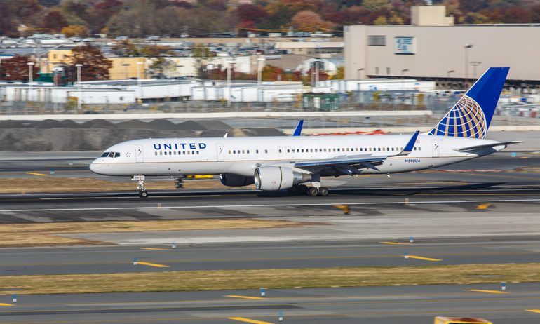 Aircraft, Airliner, Airplane