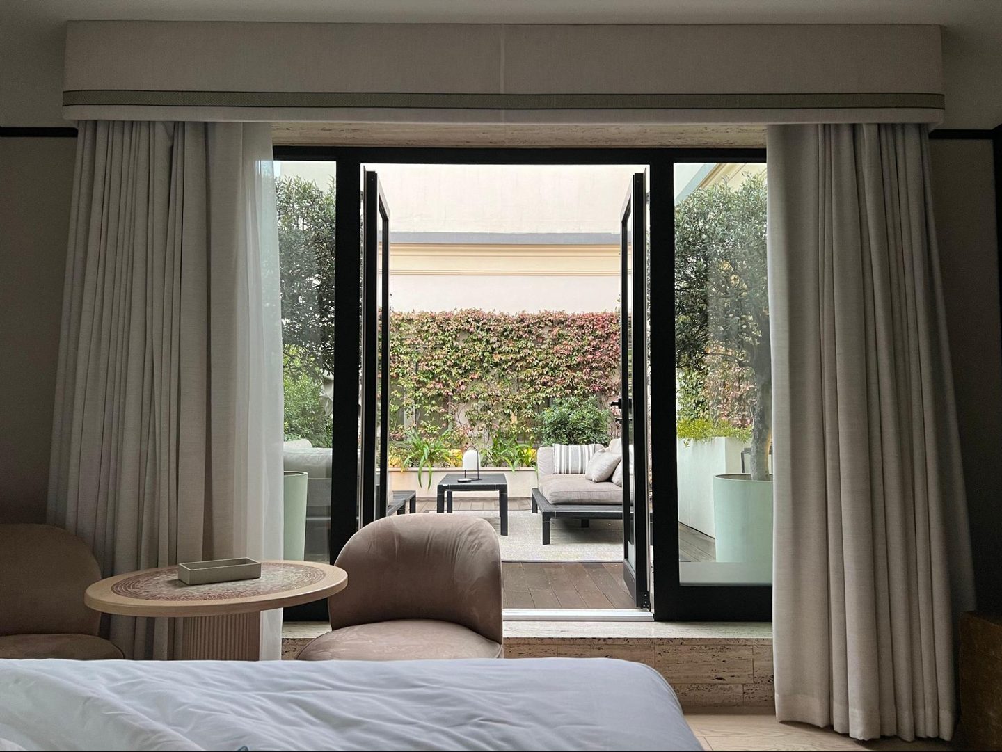 French Window, Window, Bed